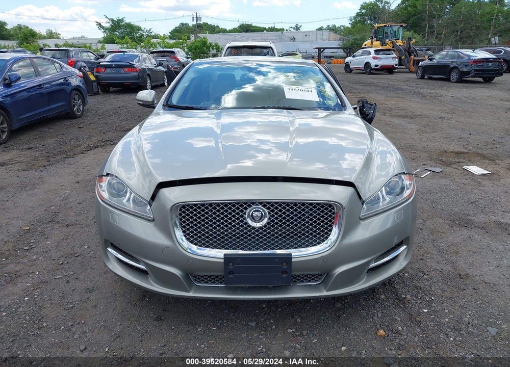 2013 JAGUAR XJ XJL PORTFOLIO VIN: SAJWJ2GD1D8V57052