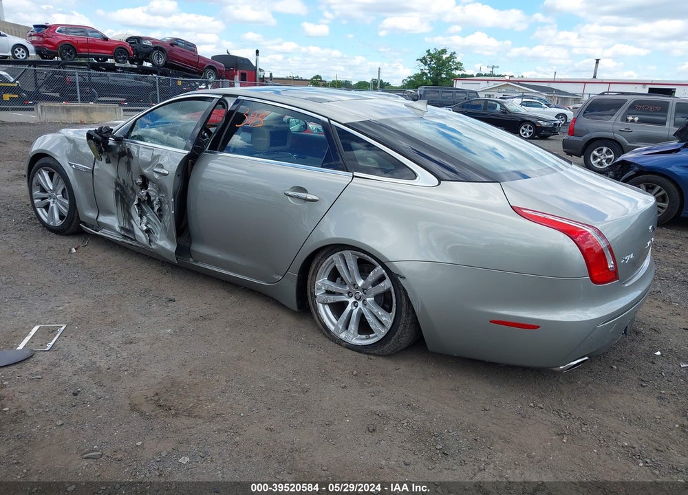 2013 JAGUAR XJ XJL PORTFOLIO VIN: SAJWJ2GD1D8V57052