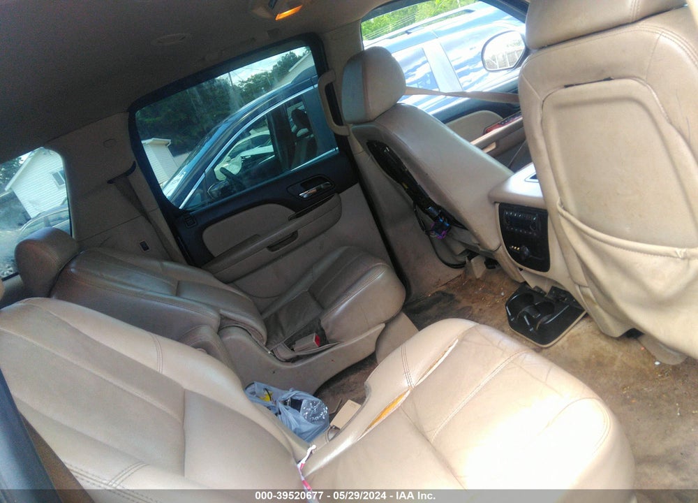 2008 CHEVROLET SUBURBAN 1500 LTZ VIN: 3GNFC16098G199255