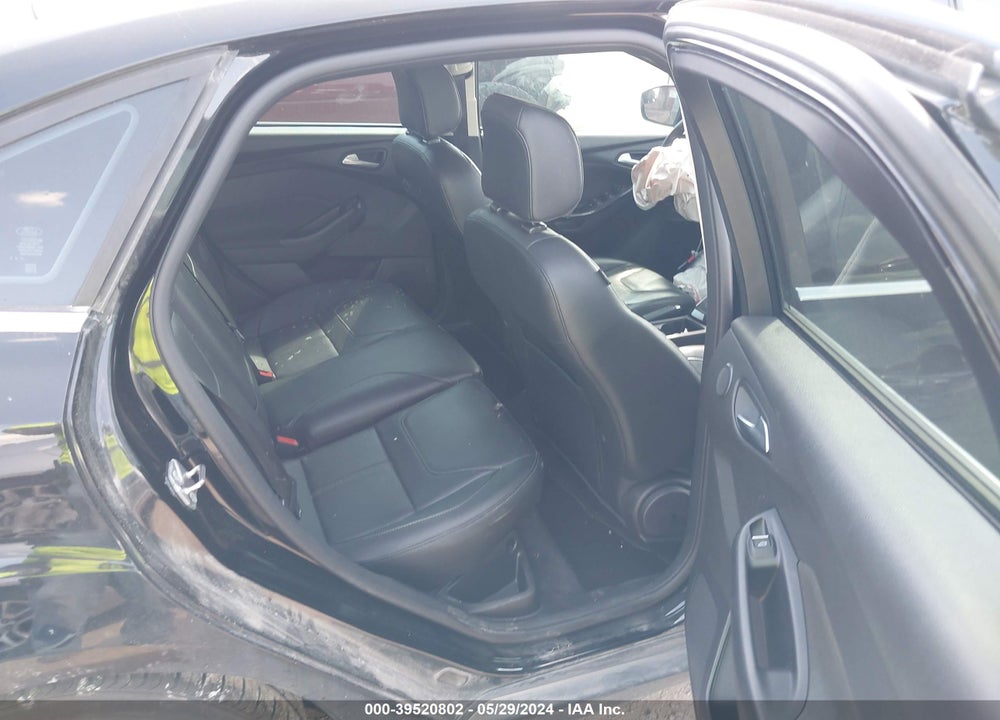2018 FORD FOCUS TITANIUM VIN: 1FADP3J21JL244194
