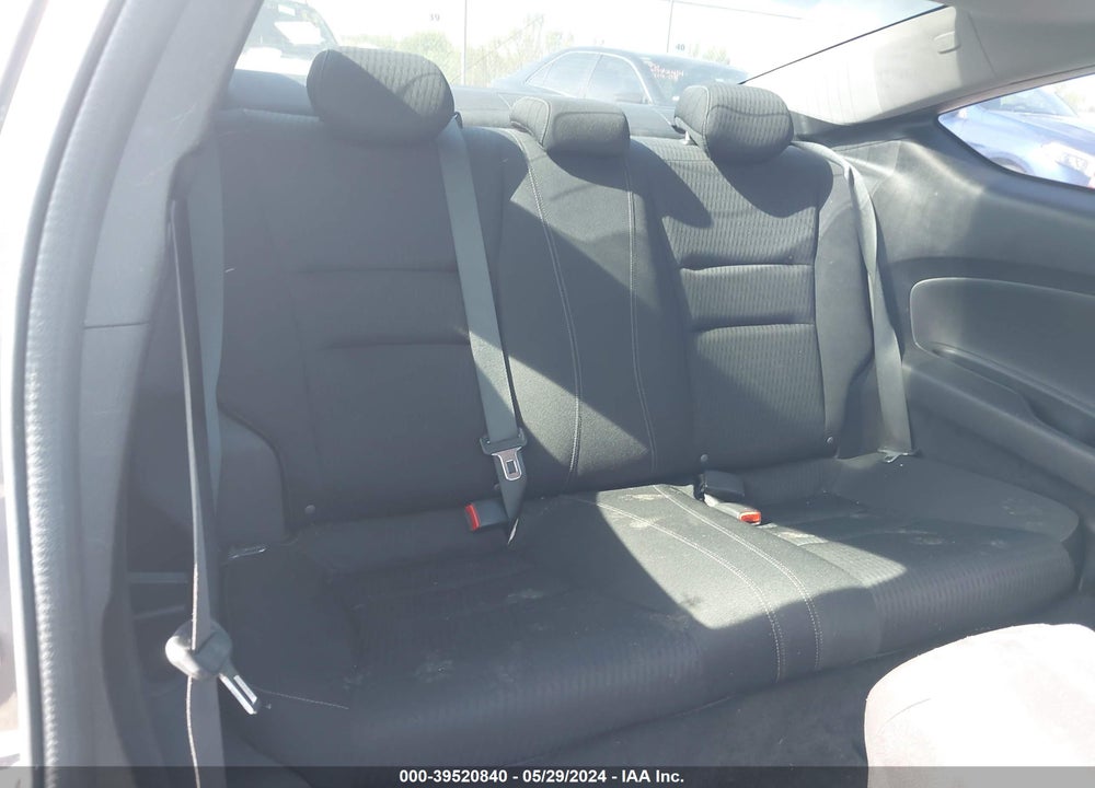 2013 HONDA ACCORD EX VIN: 1HGCT1B76DA018802