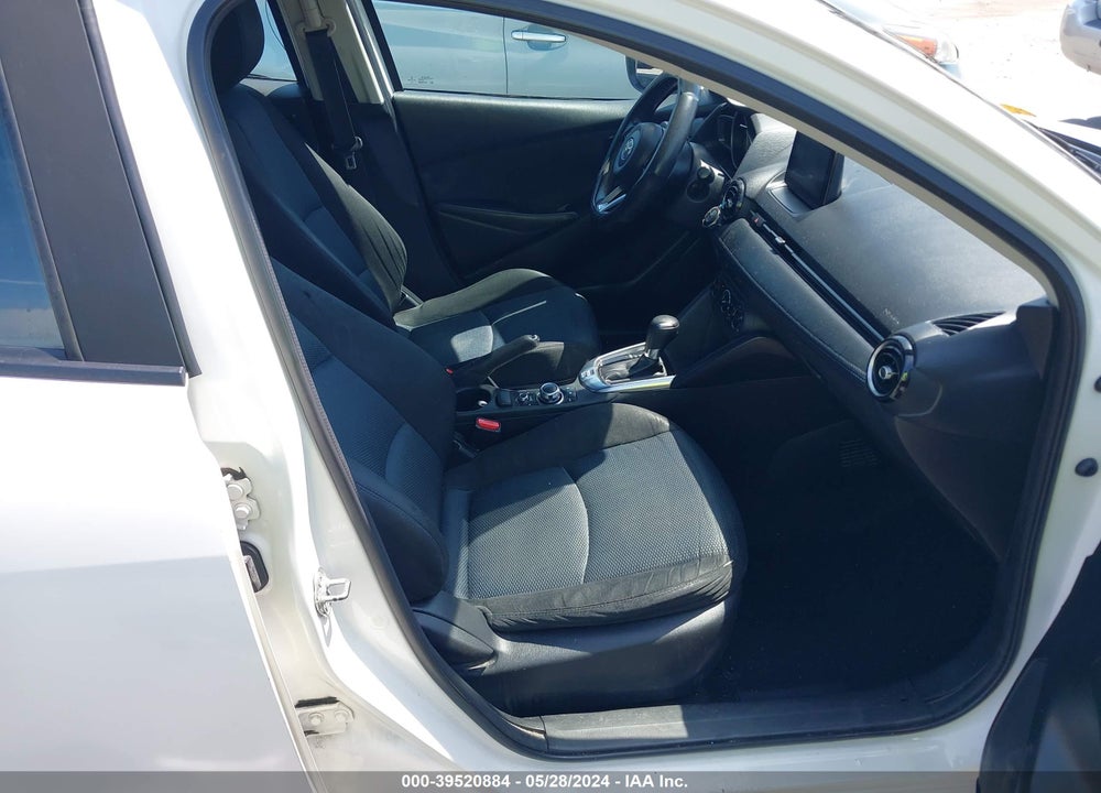 2019 TOYOTA YARIS LE VIN: 3MYDLBYVXKY523735