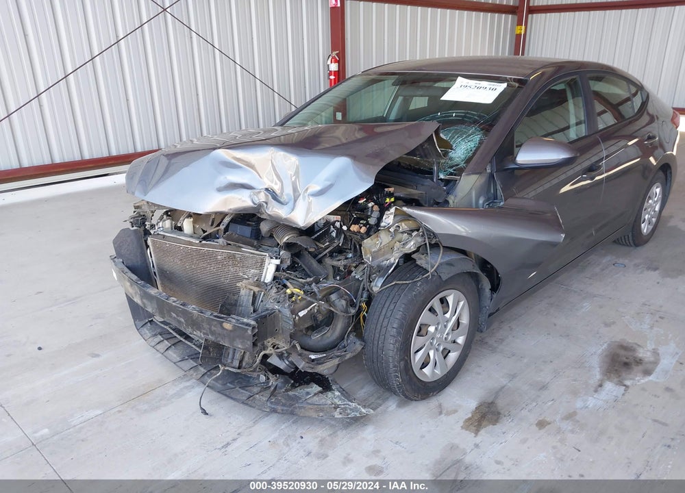 2018 HYUNDAI ELANTRA SE VIN: 5NPD74LF0JH346560