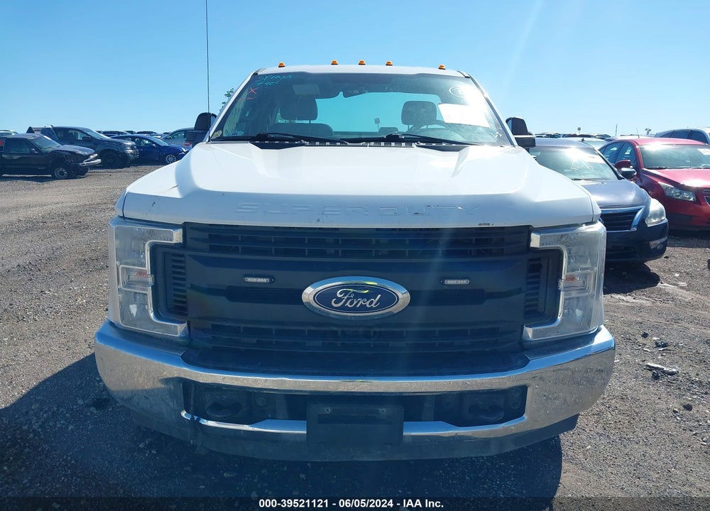 2017 FORD F-350 CHASSIS XL VIN: 1FDRF3GT7HED45799