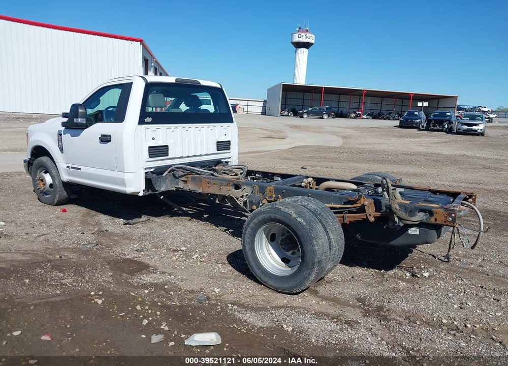 2017 FORD F-350 CHASSIS XL VIN: 1FDRF3GT7HED45799