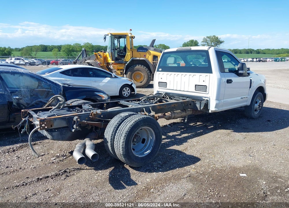 2017 FORD F-350 CHASSIS XL VIN: 1FDRF3GT7HED45799