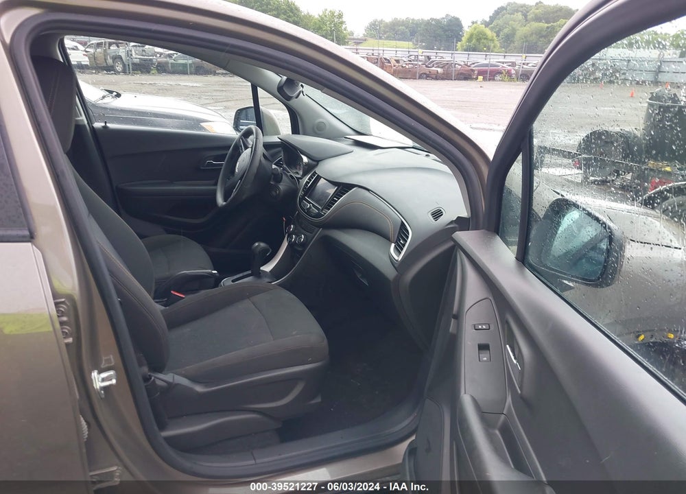 2022 CHEVROLET TRAX AWD LS VIN: KL7CJNSM8NB516235