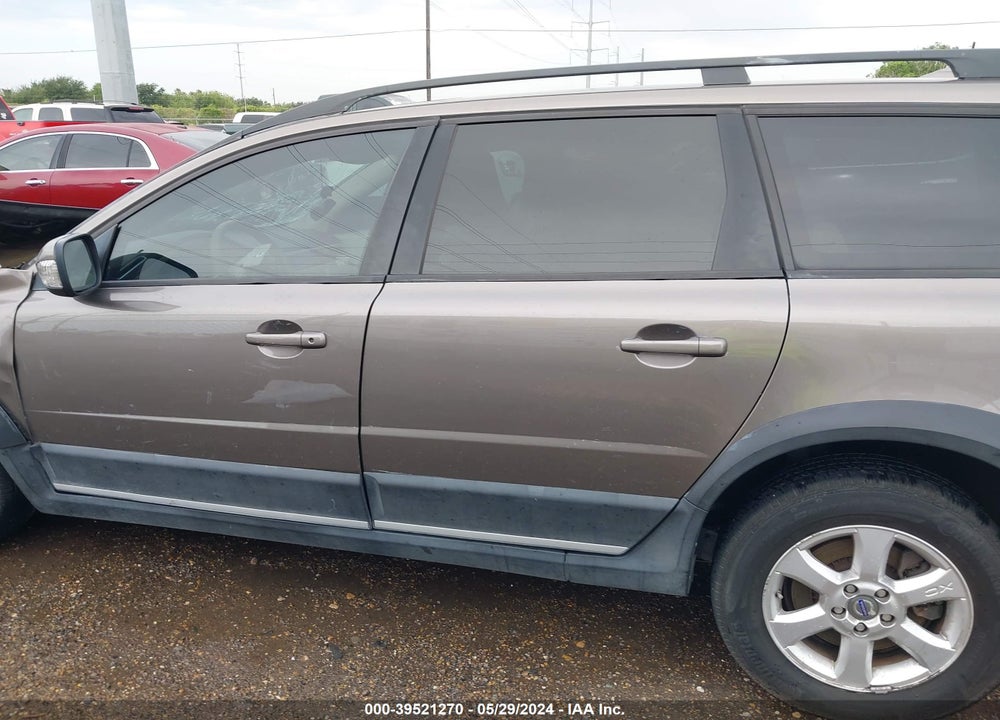 2008 VOLVO XC70 3.2 VIN: YV4BZ982381001560