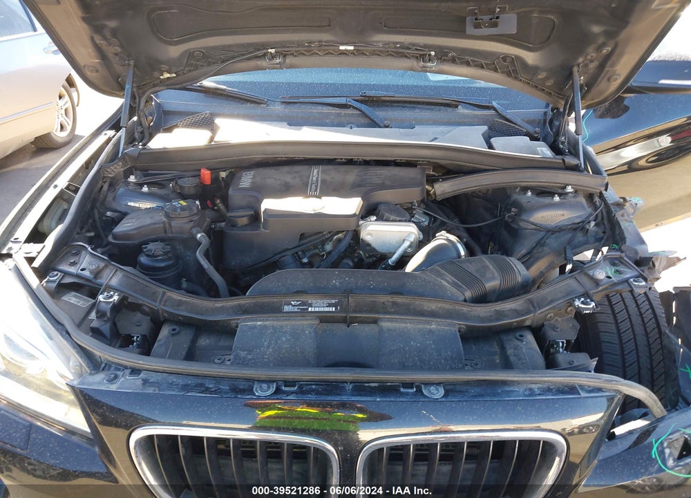 2015 BMW X1 XDRIVE28I VIN: WBAVL1C54FVY31780