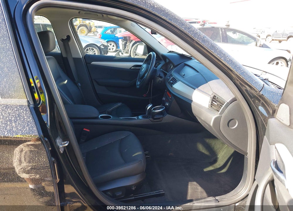 2015 BMW X1 XDRIVE28I VIN: WBAVL1C54FVY31780