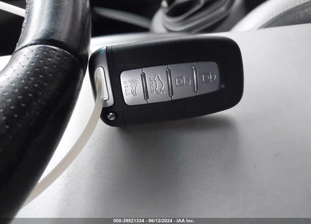 2016 HYUNDAI VELOSTER TURBO VIN: KMHTC6AE6GU256790