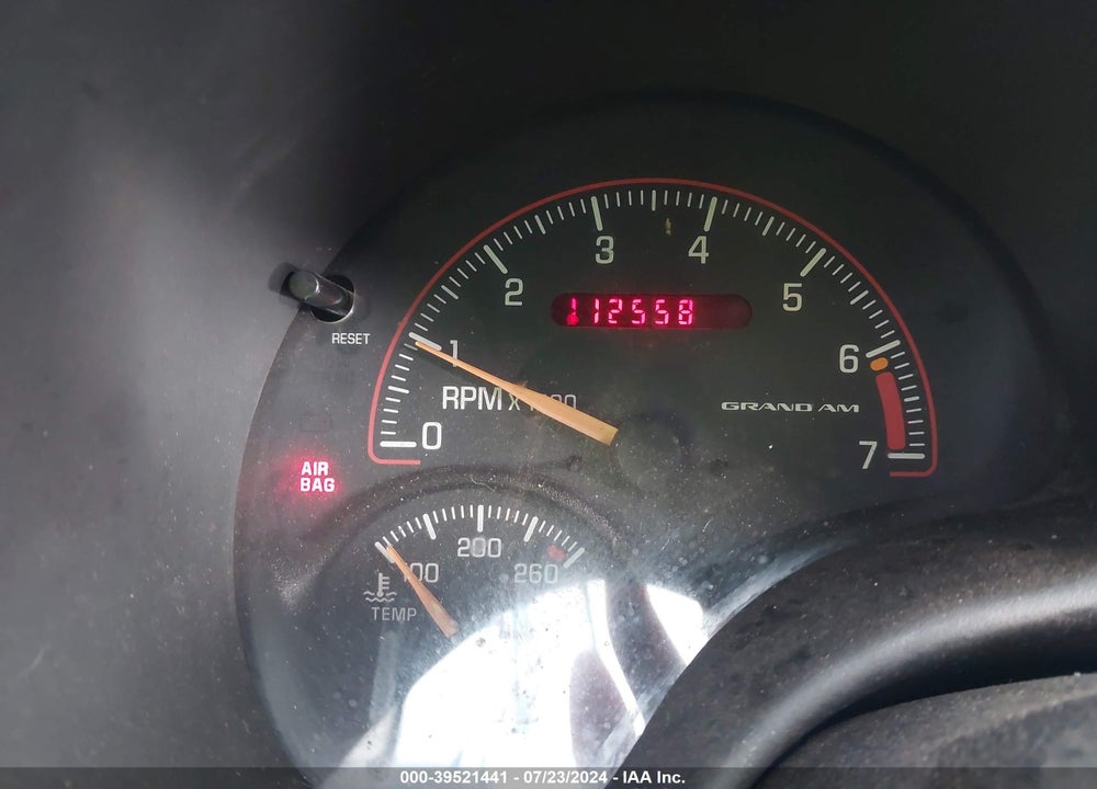 2005 PONTIAC GRAND AM SE VIN: 1G2NE52FX5M233894