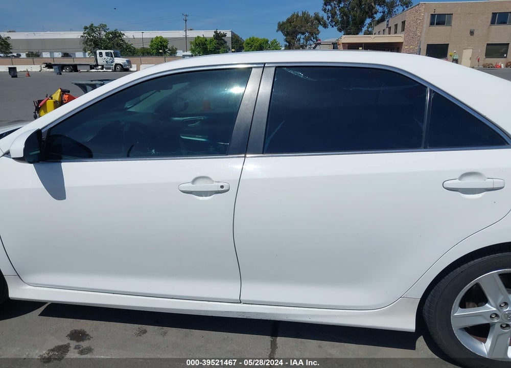 2014 TOYOTA CAMRY SE VIN: 4T1BF1FKXEU322243