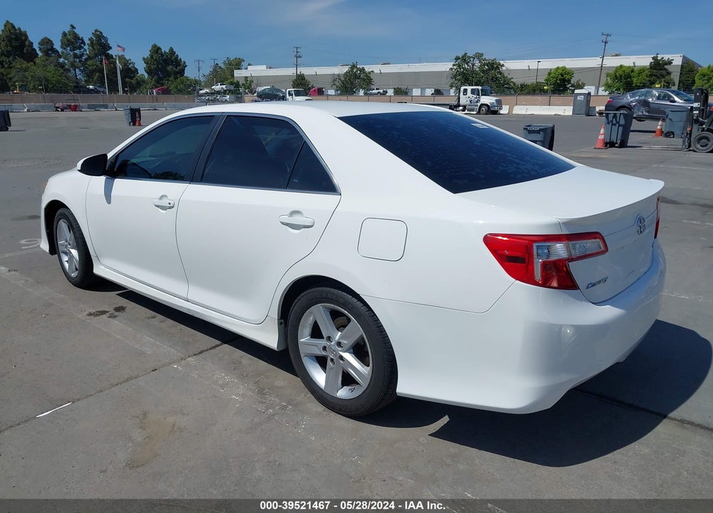 2014 TOYOTA CAMRY SE VIN: 4T1BF1FKXEU322243