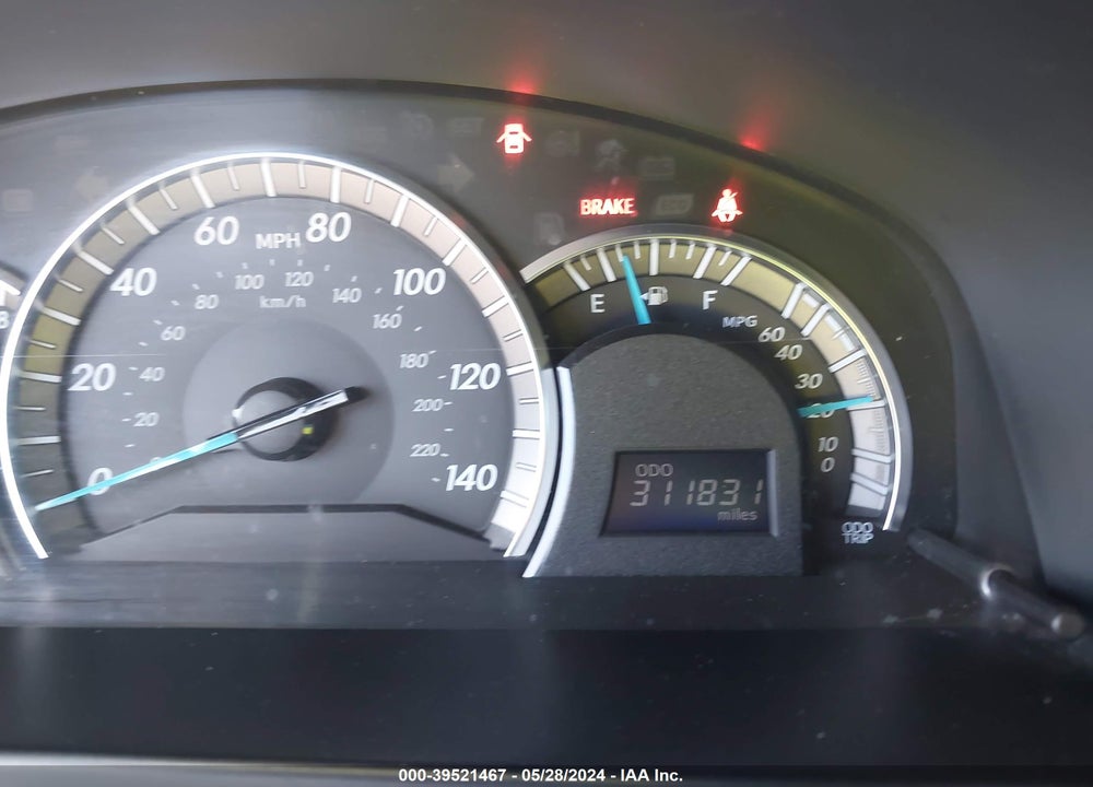 2014 TOYOTA CAMRY SE VIN: 4T1BF1FKXEU322243