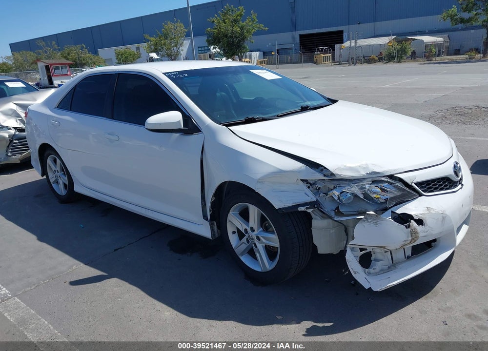 2014 TOYOTA CAMRY SE VIN: 4T1BF1FKXEU322243