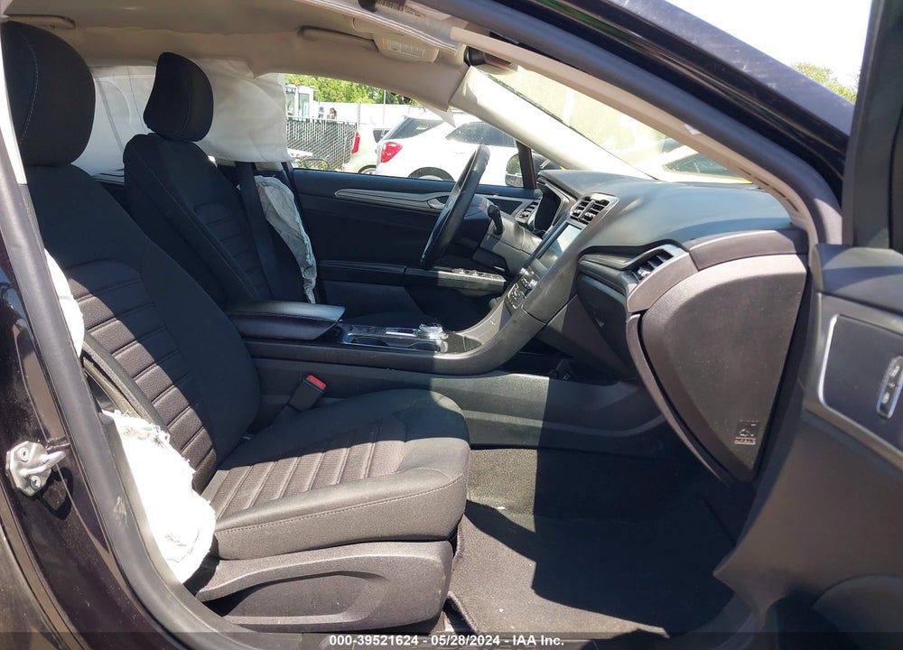 2020 FORD FUSION SE VIN: 3FA6P0HD6LR245182