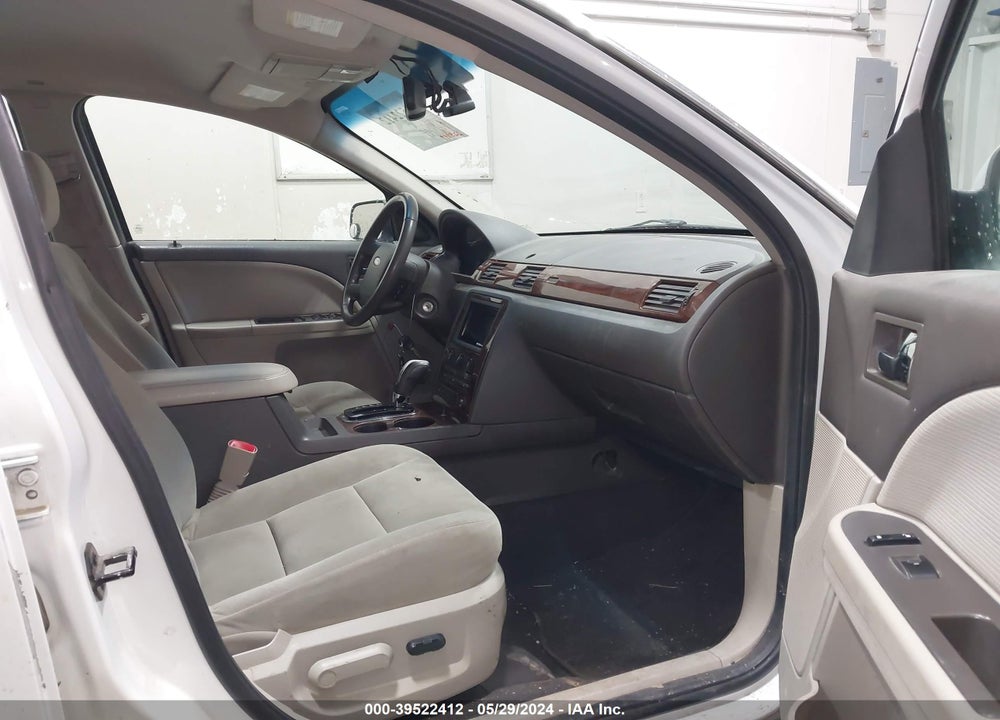 2008 FORD TAURUS VIN: 1FAHP27W18G154701