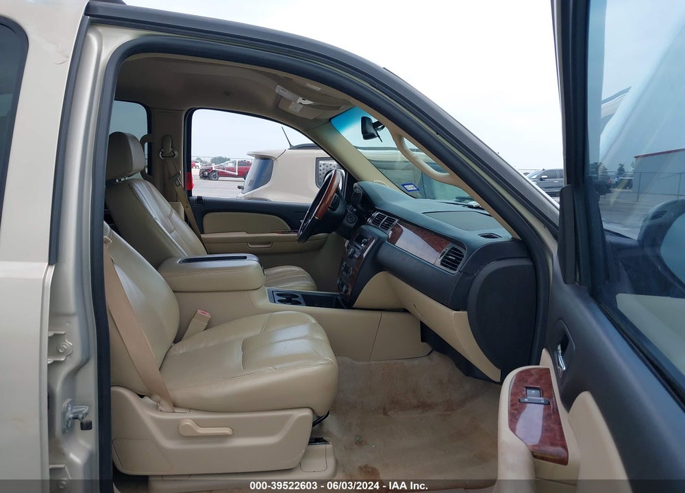 2007 CHEVROLET SUBURBAN 1500 LT VIN: 3GNFK16327G244953