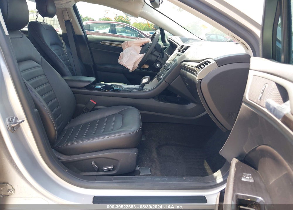 2014 FORD FUSION SE VIN: 3FA6P0HD7ER289937