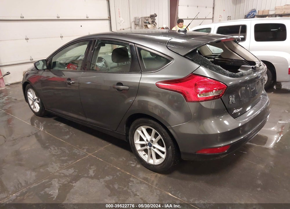 2017 FORD FOCUS SE VIN: 1FADP3K2XHL342472