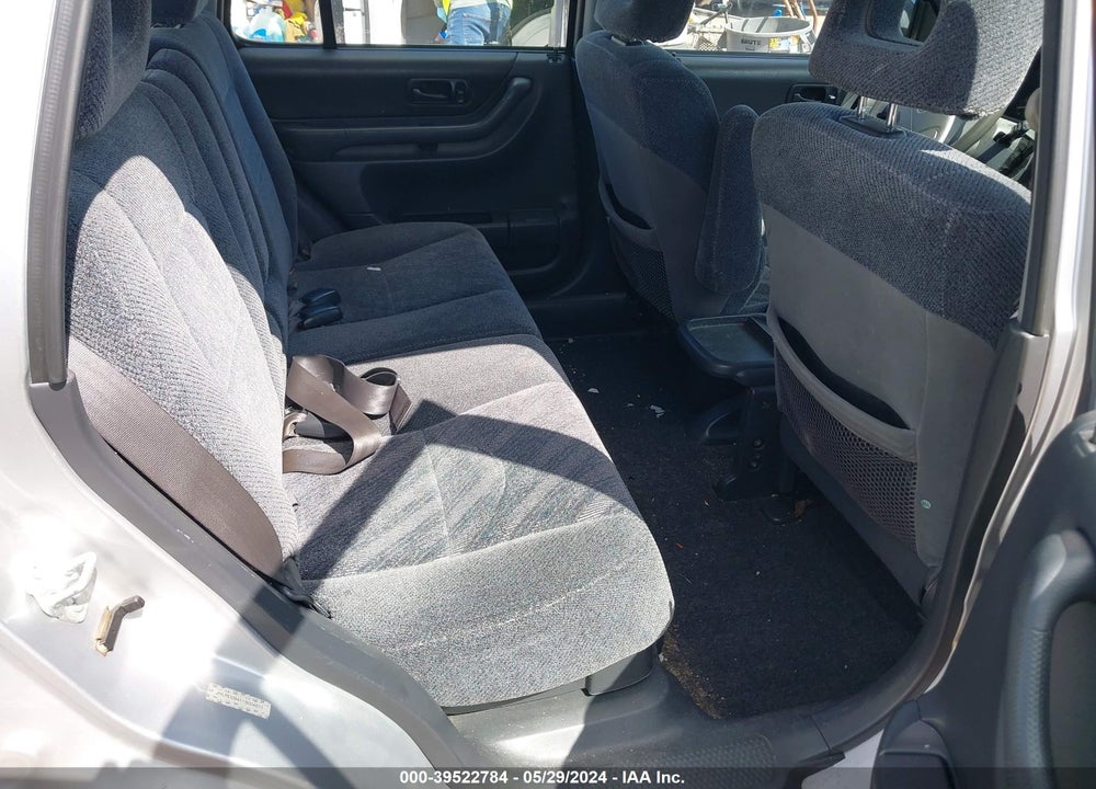 2001 HONDA CR-V LX VIN: JHLRD28411S004677