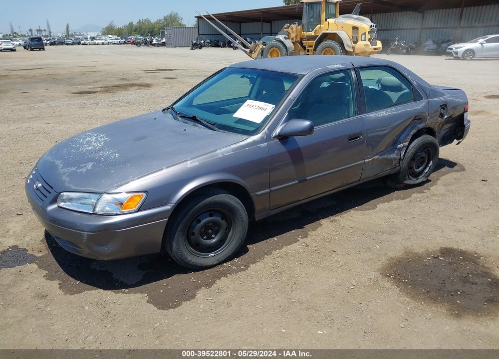 1999 TOYOTA CAMRY CE VIN: 4T1BG22K7XU916655
