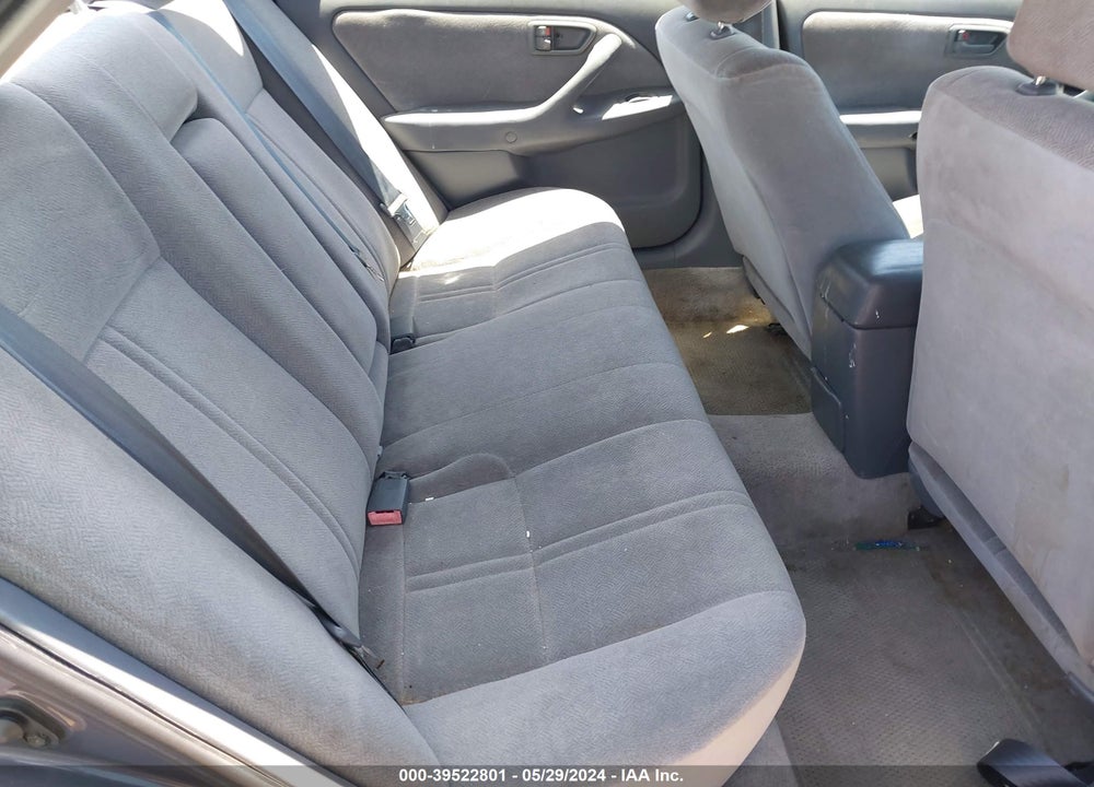 1999 TOYOTA CAMRY CE VIN: 4T1BG22K7XU916655