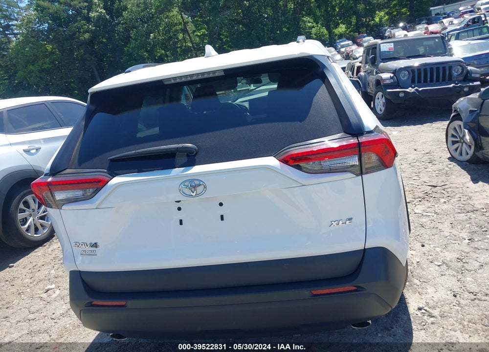2021 TOYOTA RAV4 XLE VIN: 2T3W1RFV7MC153556