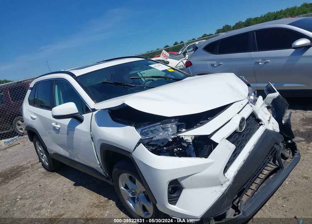 2021 TOYOTA RAV4 XLE VIN: 2T3W1RFV7MC153556