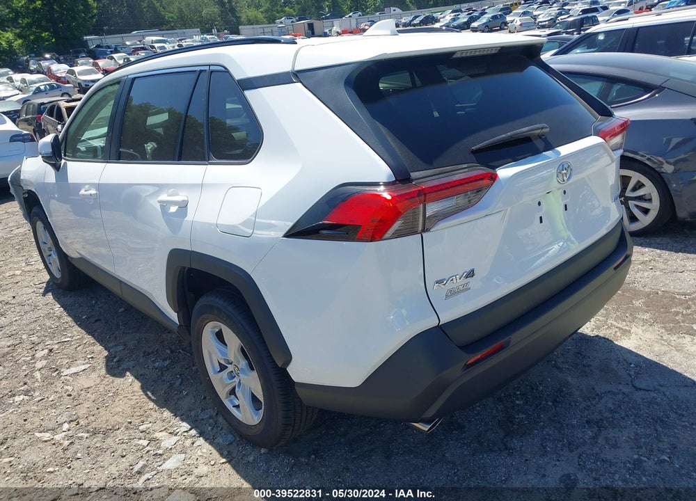 2021 TOYOTA RAV4 XLE VIN: 2T3W1RFV7MC153556