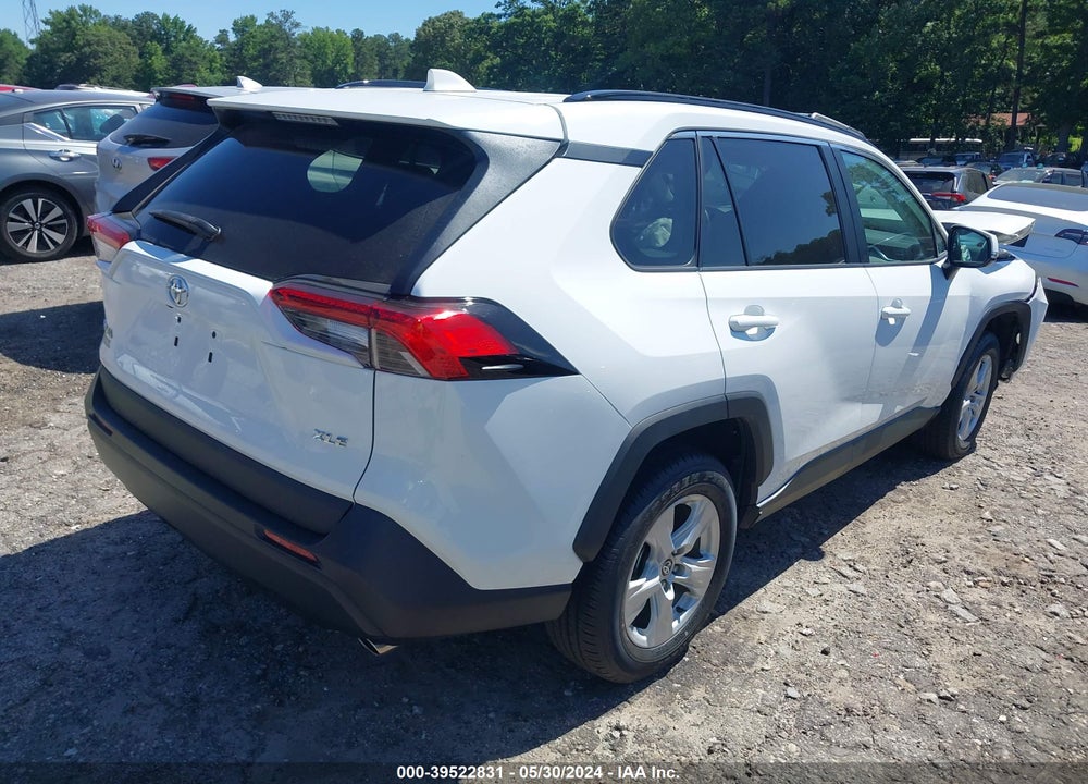2021 TOYOTA RAV4 XLE VIN: 2T3W1RFV7MC153556