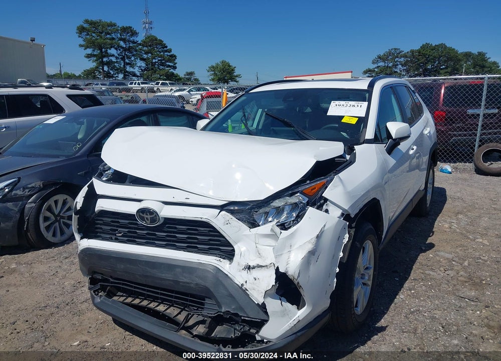 2021 TOYOTA RAV4 XLE VIN: 2T3W1RFV7MC153556
