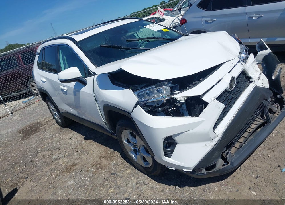 2021 TOYOTA RAV4 XLE VIN: 2T3W1RFV7MC153556