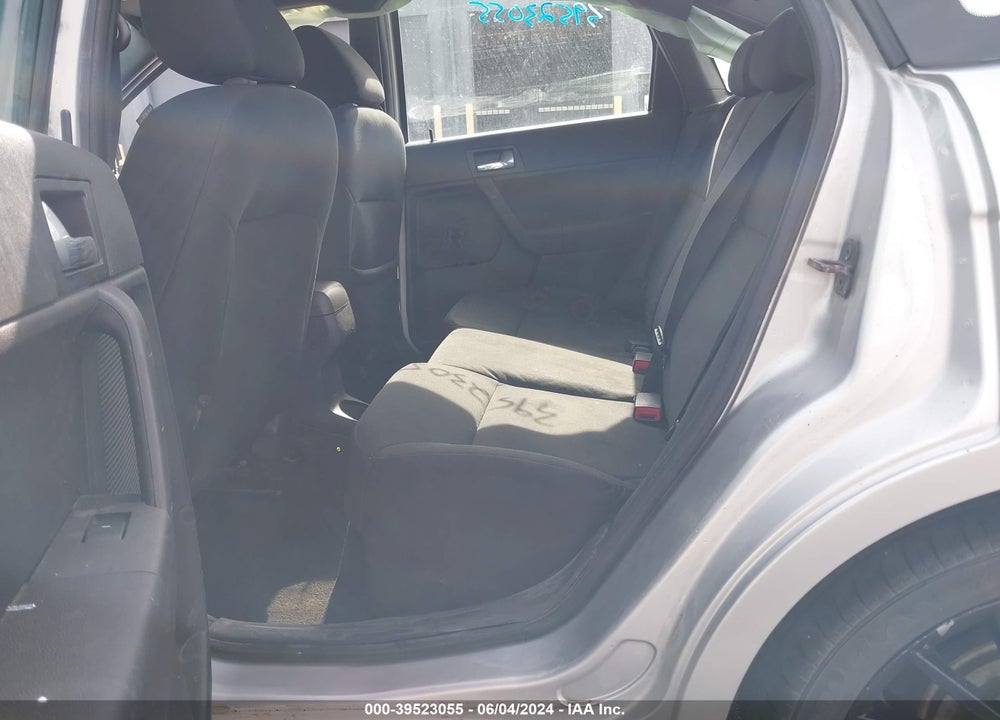 2010 FORD FOCUS SES VIN: 1FAHP3GNXAW216704
