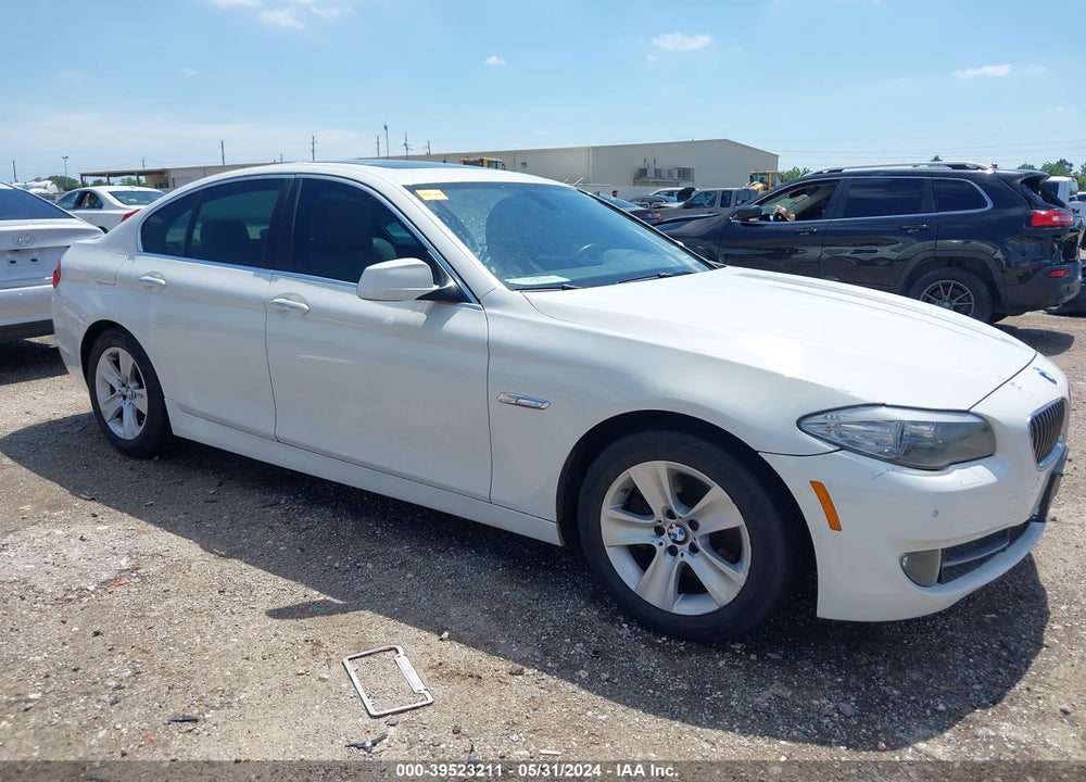 2011 BMW 528I VIN: WBAFR1C50BC751031
