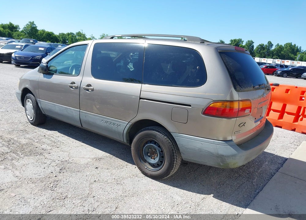 1998 TOYOTA SIENNA LE VIN: 4T3ZF13C8WU039442