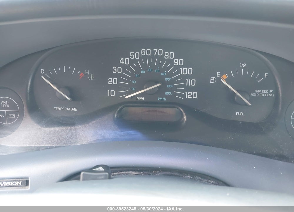2000 BUICK CENTURY CUSTOM VIN: 2G4WS52J1Y1289392