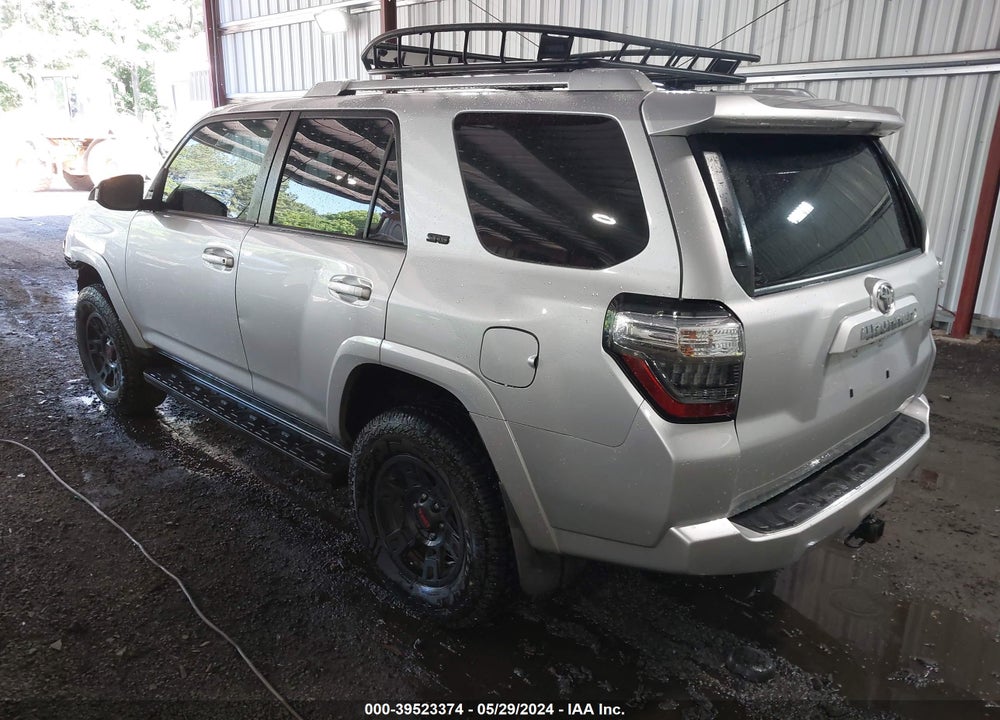 2016 TOYOTA 4RUNNER LIMITED/SR5/SR5 PREMIUM VIN: JTEZU5JR8G5147827