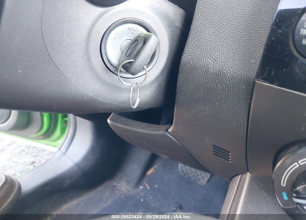 2011 MAZDA 2 SPORT VIN: JM1DE1HY4B0103458