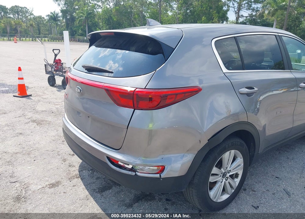 2019 KIA SPORTAGE LX VIN: KNDPM3AC6K7502860