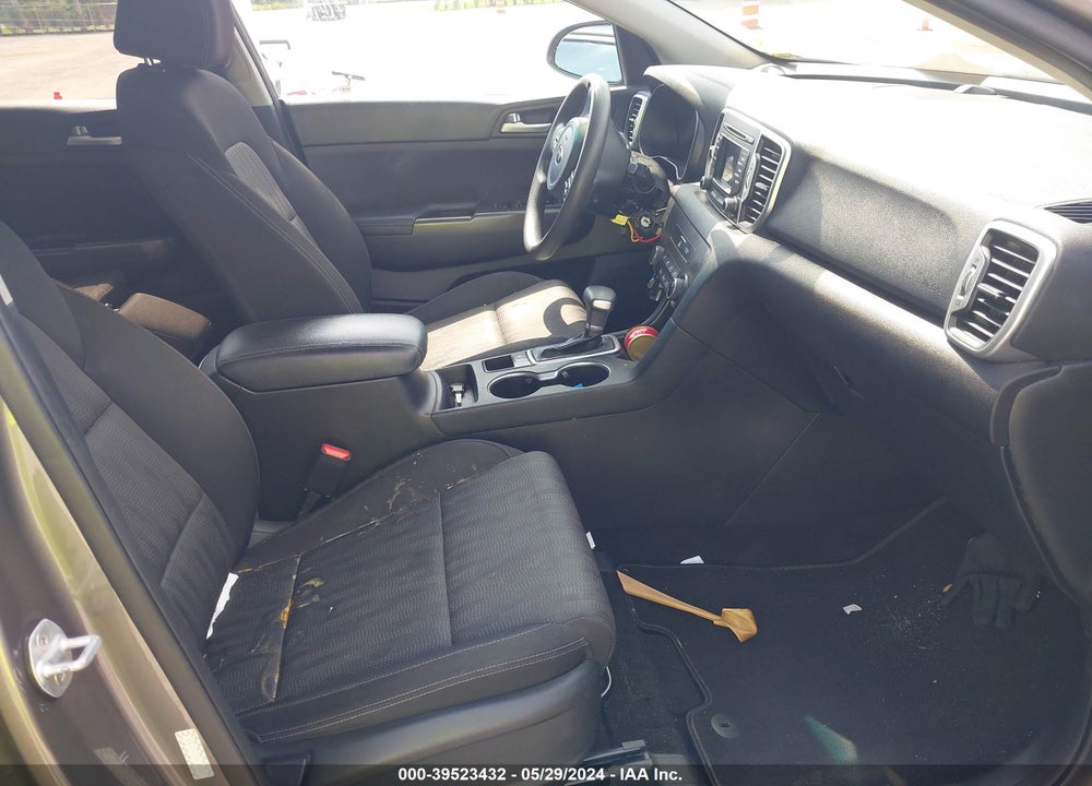 2019 KIA SPORTAGE LX VIN: KNDPM3AC6K7502860
