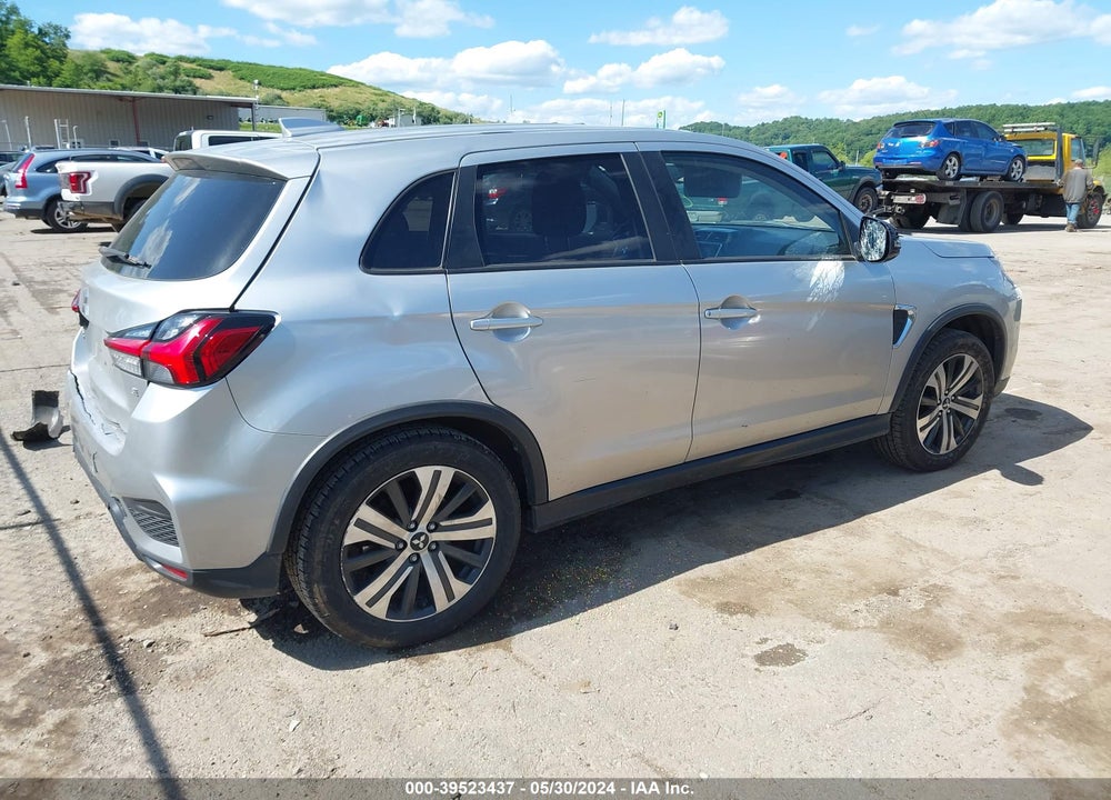 2020 MITSUBISHI OUTLANDER SE VIN: JA4AP4AU6LU025646