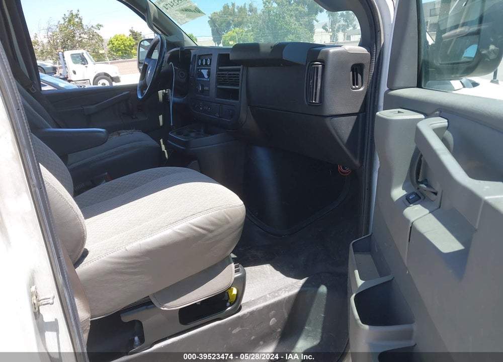 2021 CHEVROLET EXPRESS CARGO RWD 2500 REGULAR WHEELBASE WT VIN: 1GCWGAF76M1169049