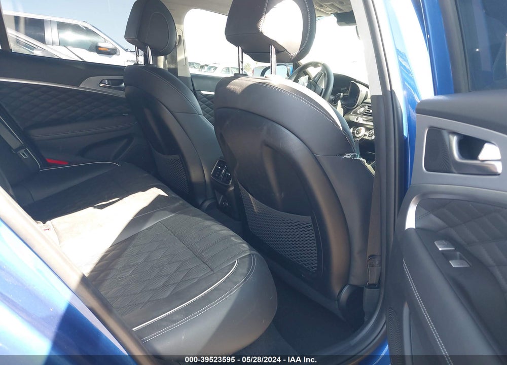 2021 GENESIS G70 2.0T RWD VIN: KMTG44LA4MU073550