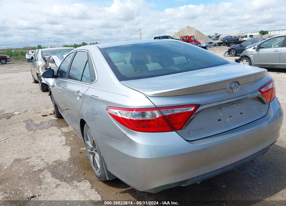 2015 TOYOTA CAMRY SE VIN: 4T1BF1FK6FU905541