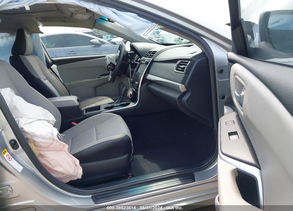 2015 TOYOTA CAMRY SE VIN: 4T1BF1FK6FU905541