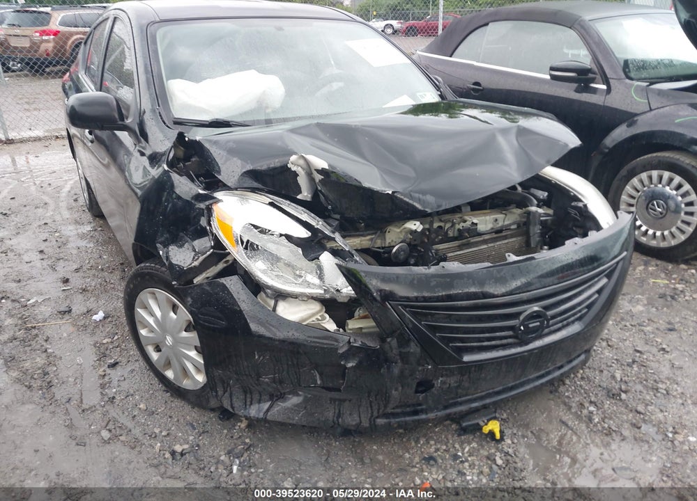 2014 NISSAN VERSA 1.6 S+ VIN: 3N1CN7AP3EL834120