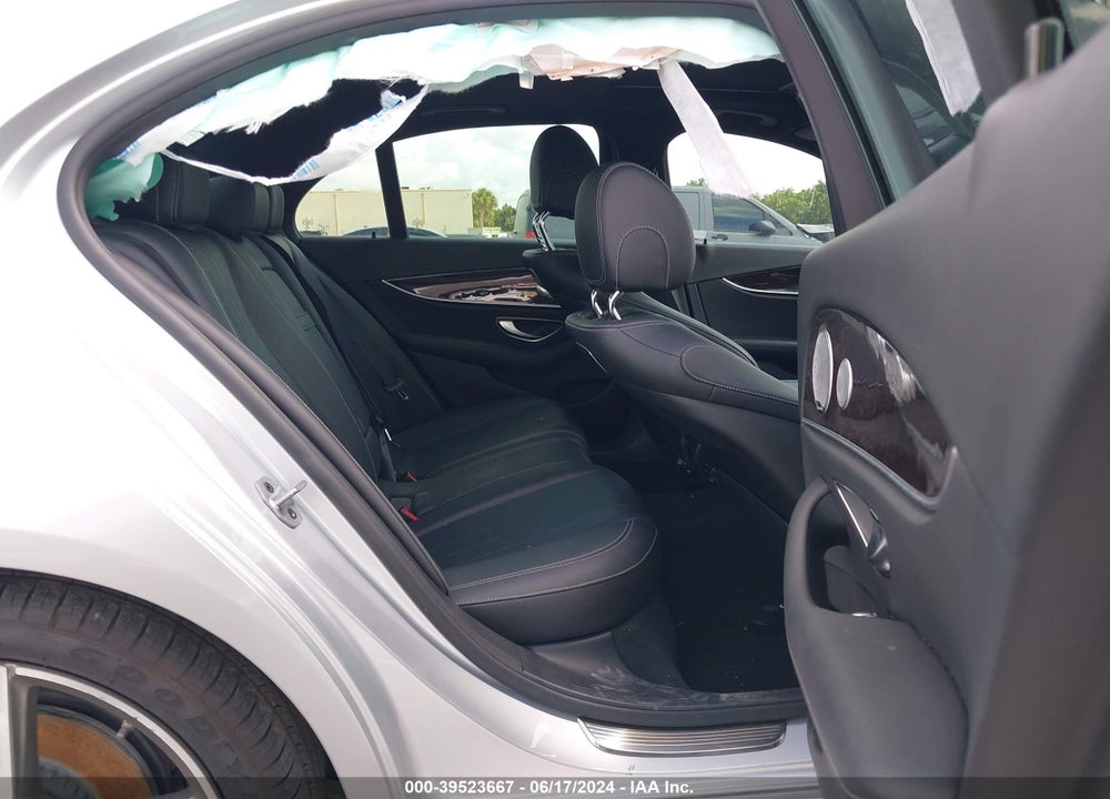 2019 MERCEDES-BENZ E 300 VIN: WDDZF4JB0KA591818