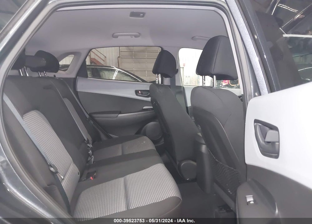 2018 HYUNDAI KONA SE VIN: KM8K1CAA2JU078719